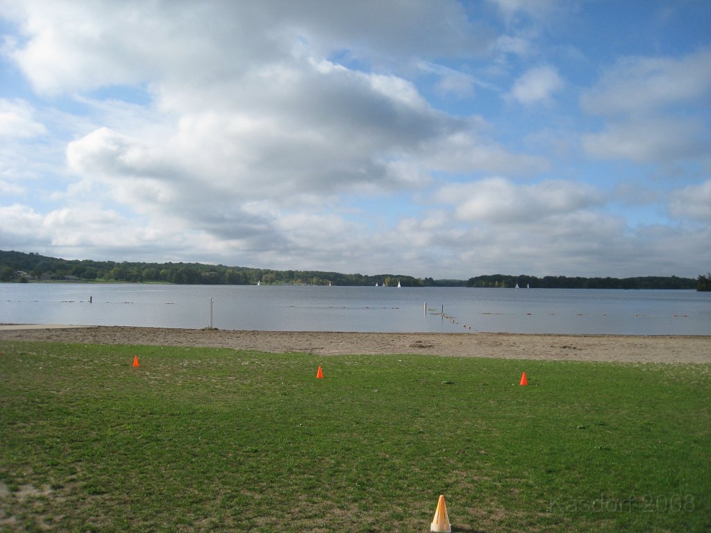 Kensington Challenge 15K 2008-09 030.jpg - The Kensington Challenge 15K September 27, 2008. Run in Kensington Metro Park outside of Milford Michigan. Cool and overcast day, great for a run around the lake.